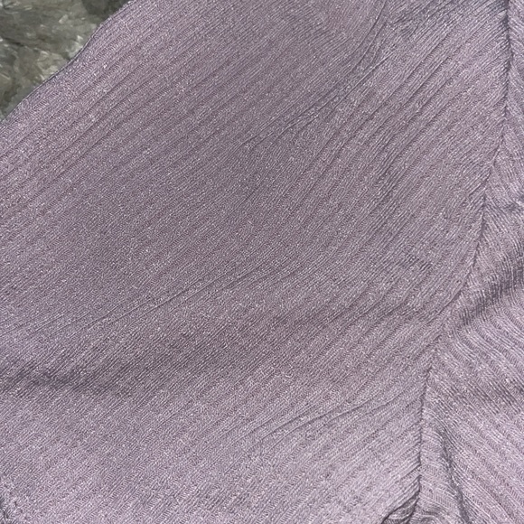 H&M Divided Lavender Crop Top w/ Knotted Front - Picture 5 of 6